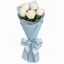 Букет 5 Белых роз Проуд в Апатитах