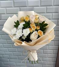 Букет цветов из:  Розы и Хризантемы в Апатитах