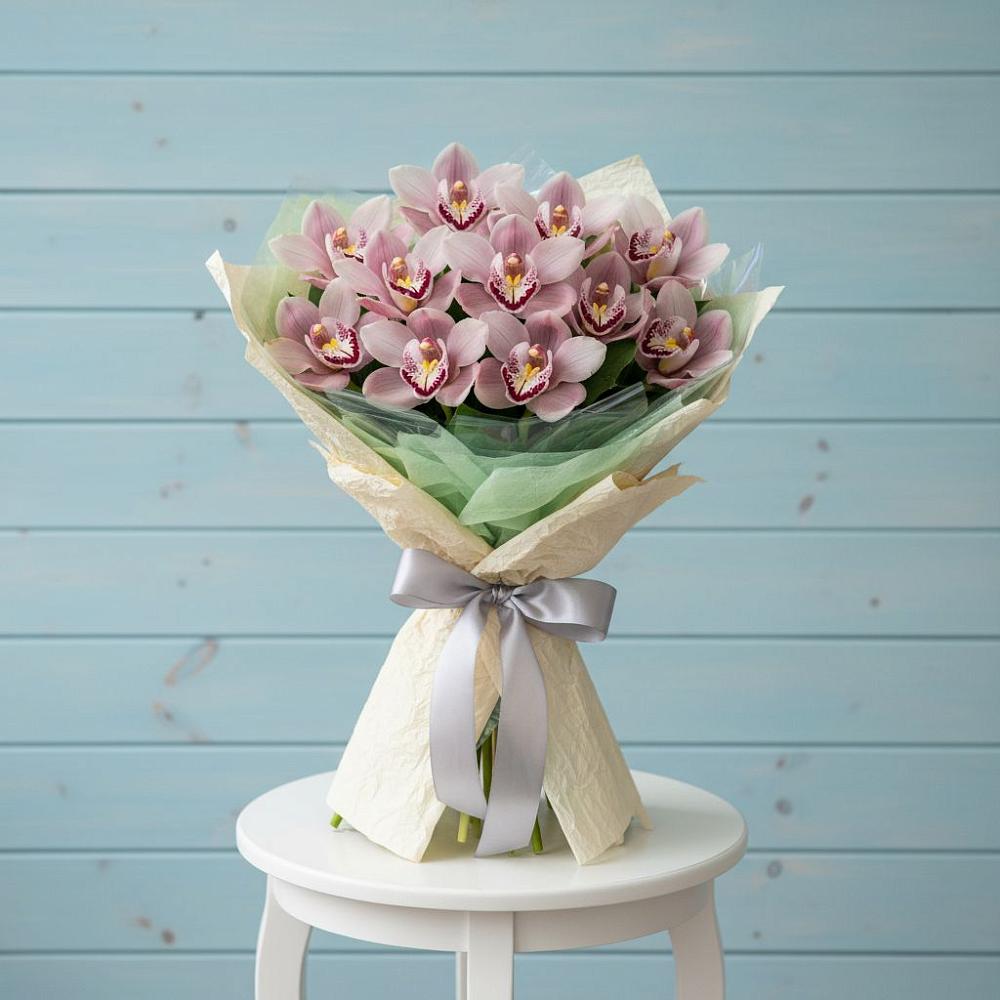 Букет цветов из: Орхидеи и Розы в Апатитах