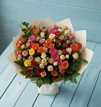 Букет Микс из разноцветных кустовых роз в Апатитах