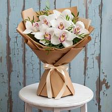 Букет цветов из:  Орхидеи и Розы в Апатитах